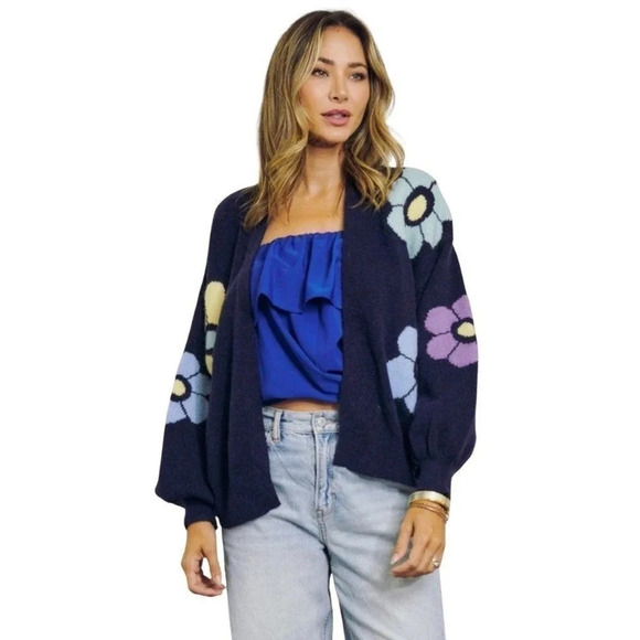 DAVI & DANI Sweaters - Davi & Dani Womens SMALL Cardigan Open Front Batwing Sleeve Knit blue flowers